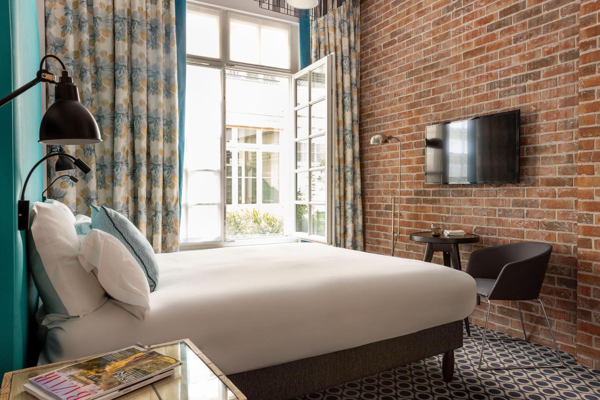 Fabric Hotel Parigi